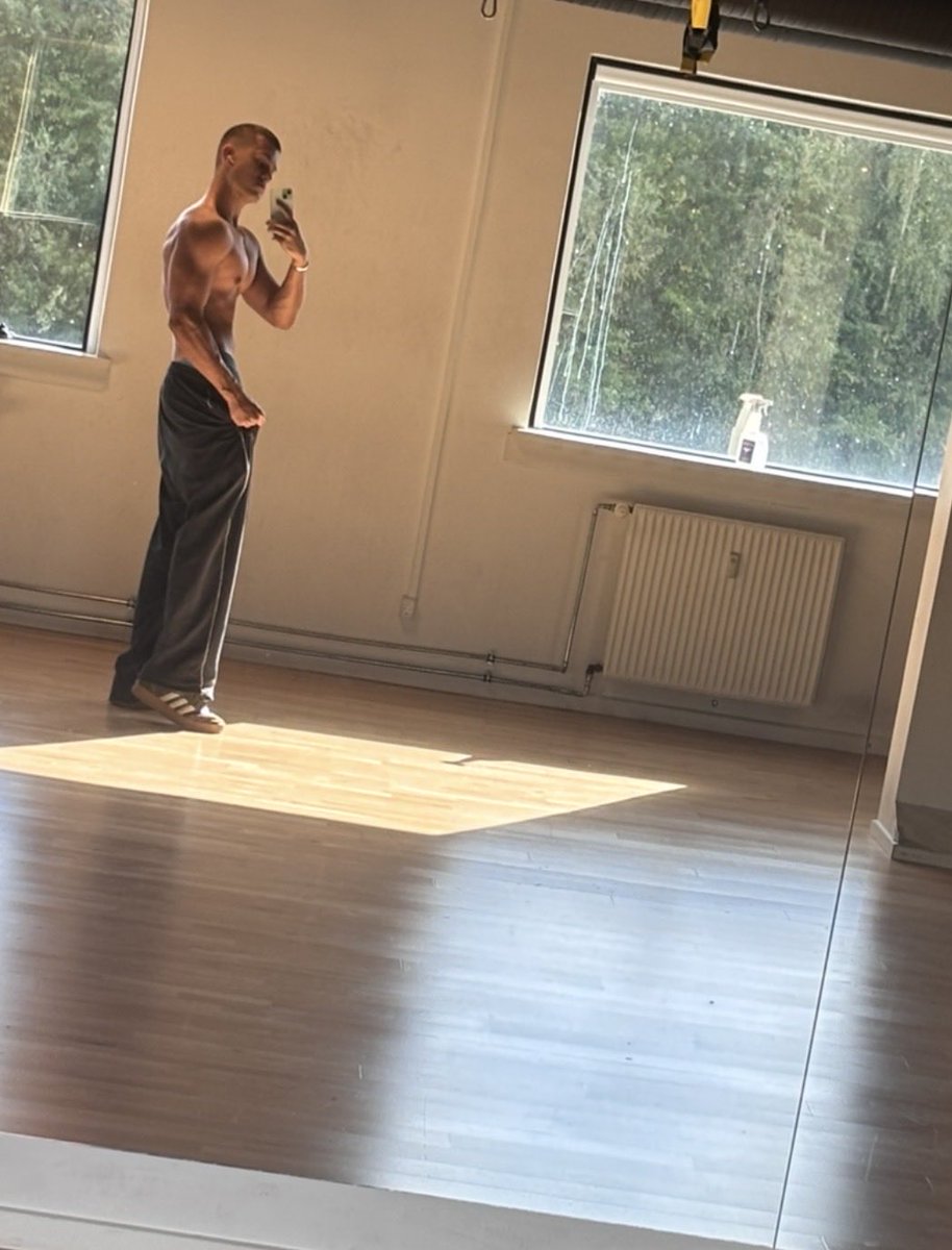 Composites tweet media