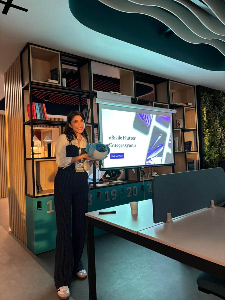 flutterankara's tweet image. 18 Ekim Cumartesi günü @Flutter_Turkiye , Dev Codex ile, THK & Orion Tekmer iş birliğiyle Flutter Up etkinliğimizde @kadriyemct  “n8n ile Flutter Entegrasyonu” sunumuyla bizlerleydi. Kendisine emeklerinden dolayı ve etkinliğimizde yer alan herkeseteşekkür ederiz 💙
#flutter