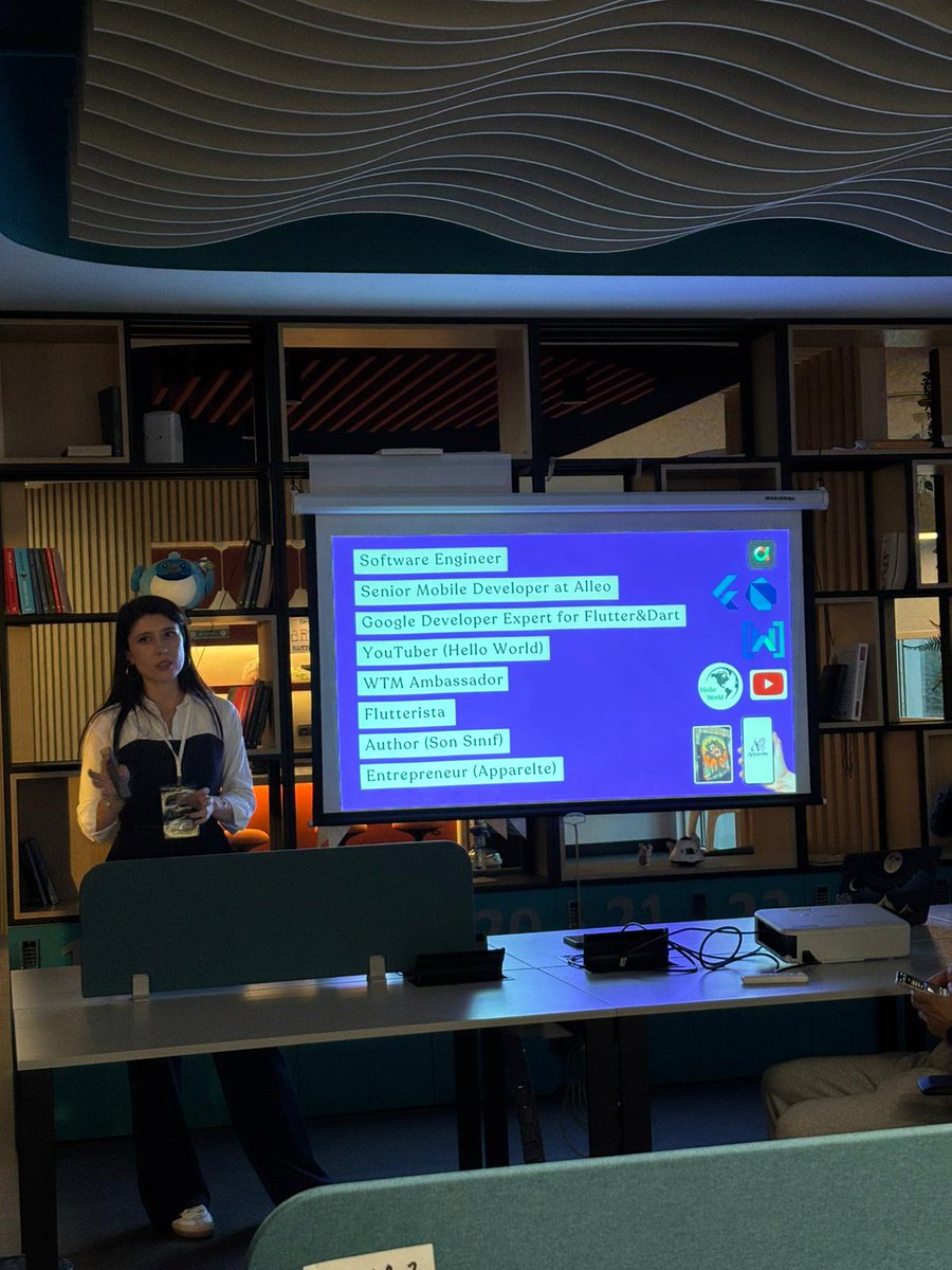flutterankara's tweet image. 18 Ekim Cumartesi günü @Flutter_Turkiye , Dev Codex ile, THK & Orion Tekmer iş birliğiyle Flutter Up etkinliğimizde @kadriyemct  “n8n ile Flutter Entegrasyonu” sunumuyla bizlerleydi. Kendisine emeklerinden dolayı ve etkinliğimizde yer alan herkeseteşekkür ederiz 💙
#flutter