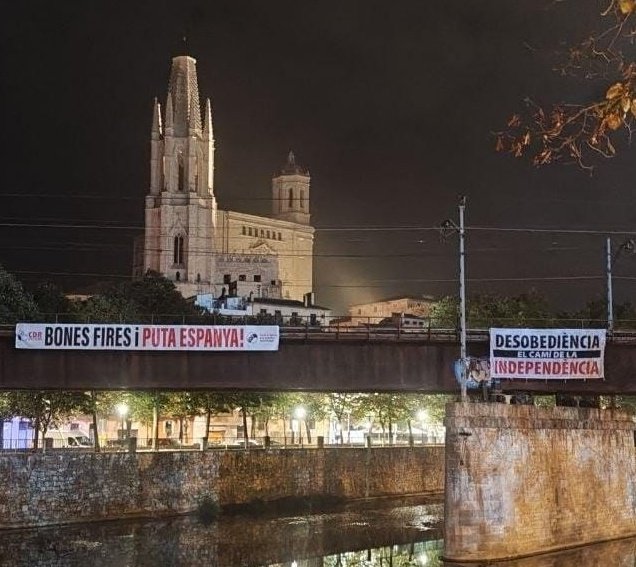 Bones festes! Aquesta #Girona m'enamora!