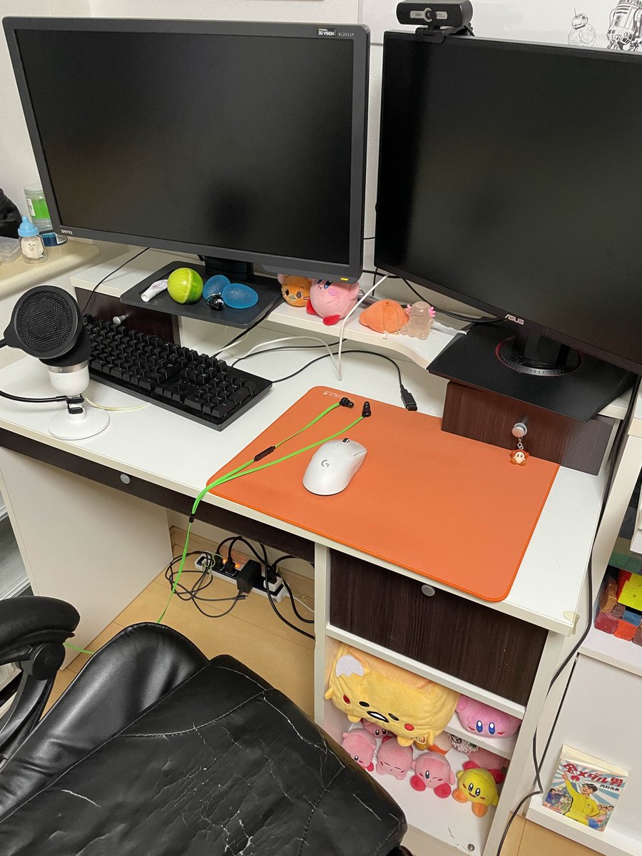 pasotteru's tweet photo. きったねーイスと机を５時間かけて変えたぞー！
BEFORE->AFTER https://t.co/9aNWz3Q4ht