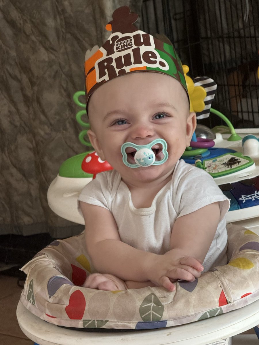 RealSwampJosh's tweet photo. We have fun here in the Hlavka household #YouRule #HaveItYourWay https://t.co/lMEaRqUh4S