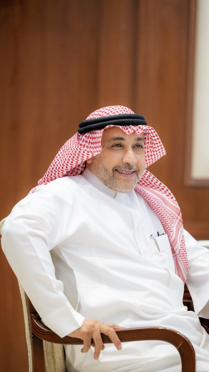 أبارك للأستاذ فؤاد بن فهد الغصاب 
" ترقيته للمرتبة " الرابعة عشر " 

 مديرًا عامًا للإدارة العامة للشؤون الإدارية والمالية بإمارة منطقة حائل ترقية مستحقة لرجل يستحق، ونسأل الله له دوام التوفيق والسداد ومزيدًا من التقدّم والعطاء.

#حائل #إمارة_منطقة_حائل