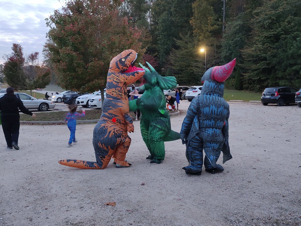 Ch 58 participation in Trunk-or-Treat at the American Legion. <a href="/davdeptvirginia/">DAV_DeptofVirginia</a> <a href="/DAVHQ/">Disabled American Veterans (DAV)</a> <a href="/MackMccallon/">Mack McCallon</a>