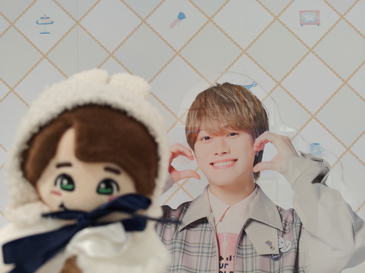 gurahamu30's tweet image. 1年振りにファミクラストアへ💚
アンバサダーのパネル撮れて良かった🥰