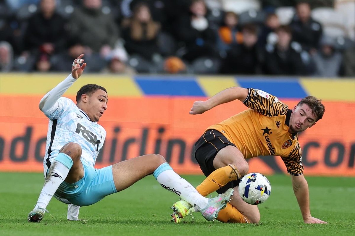 Frustrating end. Another top team performance &amp; a point on the board! A positive week💪🏼🧡