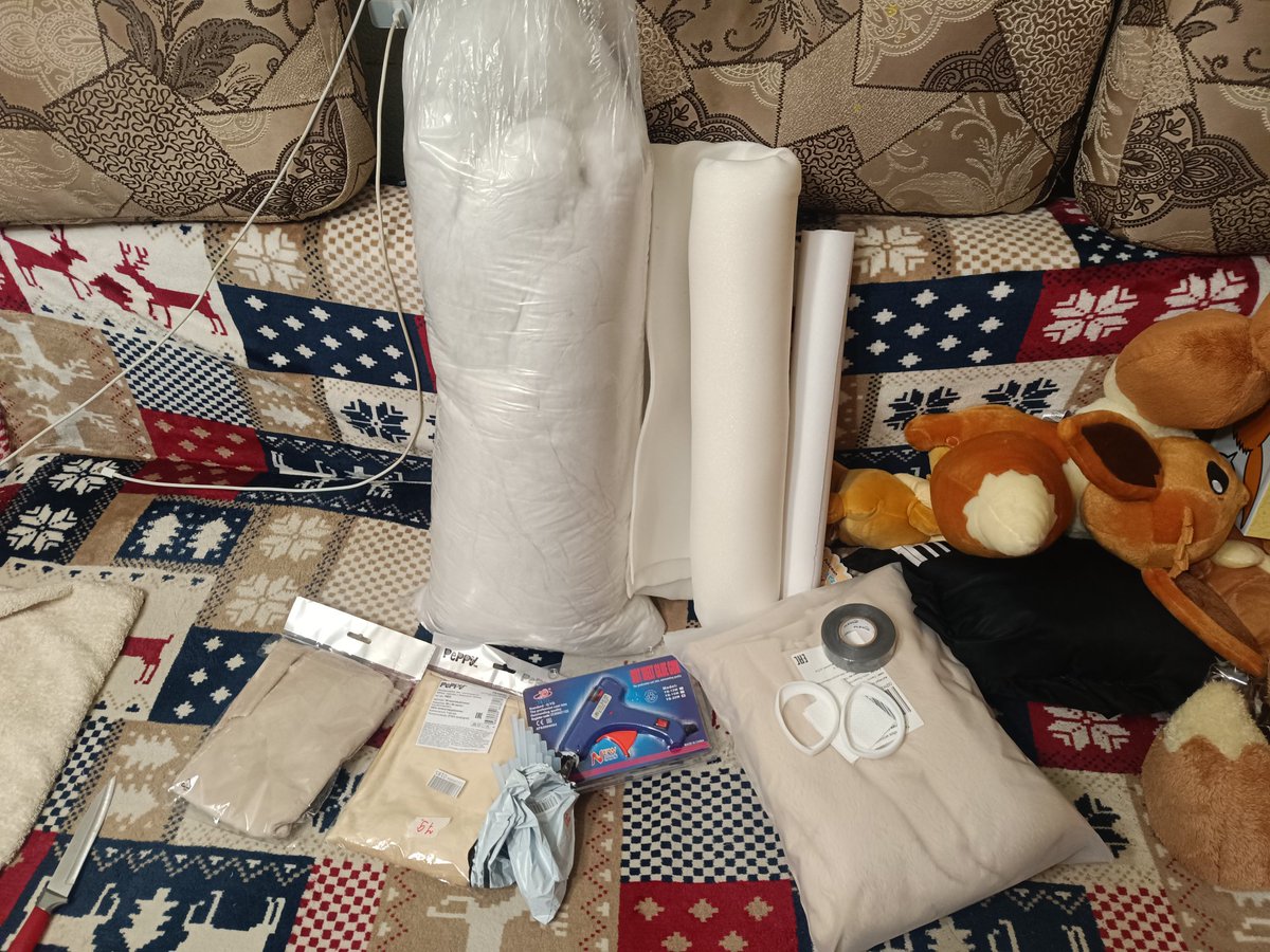 Preparing the plushes🧸