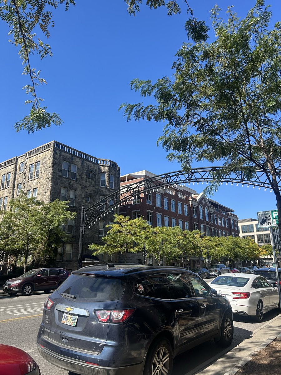 graciemaya7's tweet image. Walking around Columbus! #techwell