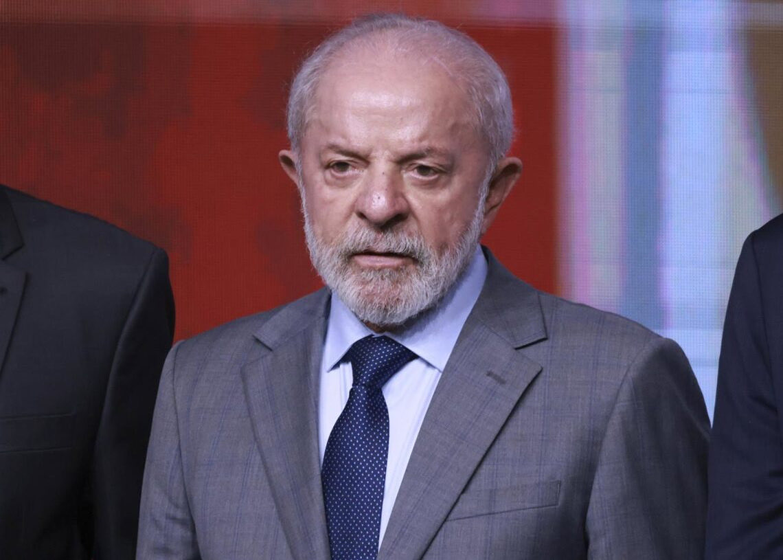 Durante un encuentro bilateral en Malasia, el presidente Luiz Inácio Lula da Silva ofreció a Donald Trump actuar como mediador ante las crecientes tensiones entre Washington y Caracas, marcadas por movimientos militares en el Caribe.

🔗 Leer más: miu.do/lula-propone-a…