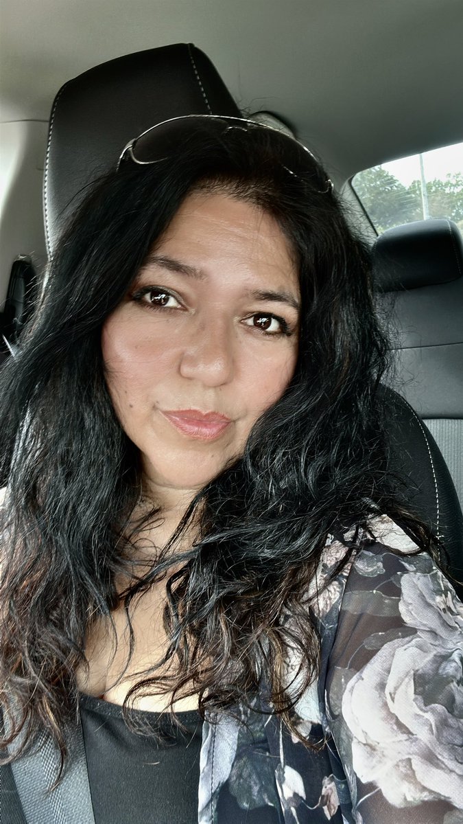 Modesty isn’t just about clothing, it’s about self-respect and inner peace and that’s a different type of beauty that goes beyond the exterior appearance. Only few will be wise enough to see that. ✨