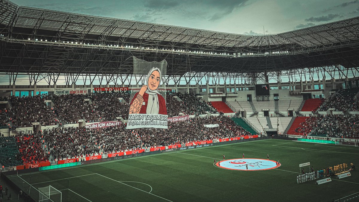 Günlerdir yoğun çaba ile gece gündüz çalışan <a href="/ultramed21/">AMEDSPOR UltrAmed Grubu</a> ailesi olarak #RojinKabaiş’e ses olmak için hazırladığımız karografi çalışmamıza destek veren bütün taraftarlımız ve taraftar grupları <a href="/azadigrubu/">Amedspor Azadî Grubu</a> <a href="/amedsporbarikt/">Amedspor Barikat</a> <a href="/Amedspordirenis/">Amedspor Direniş Grubu</a>  teşekkür ederim. 
#RojinİçinAdalet