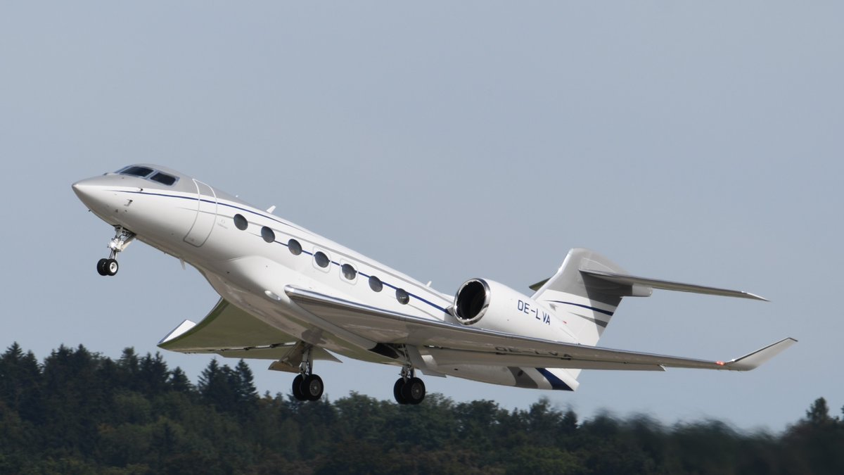 AvDelphi_images's tweet photo. Gulfstream G500 #AvDelphi #OELVA #Gulfstream #G500 #ZurichAirport #Mjet @zrh_airport https://t.co/1s3z2Dew8R