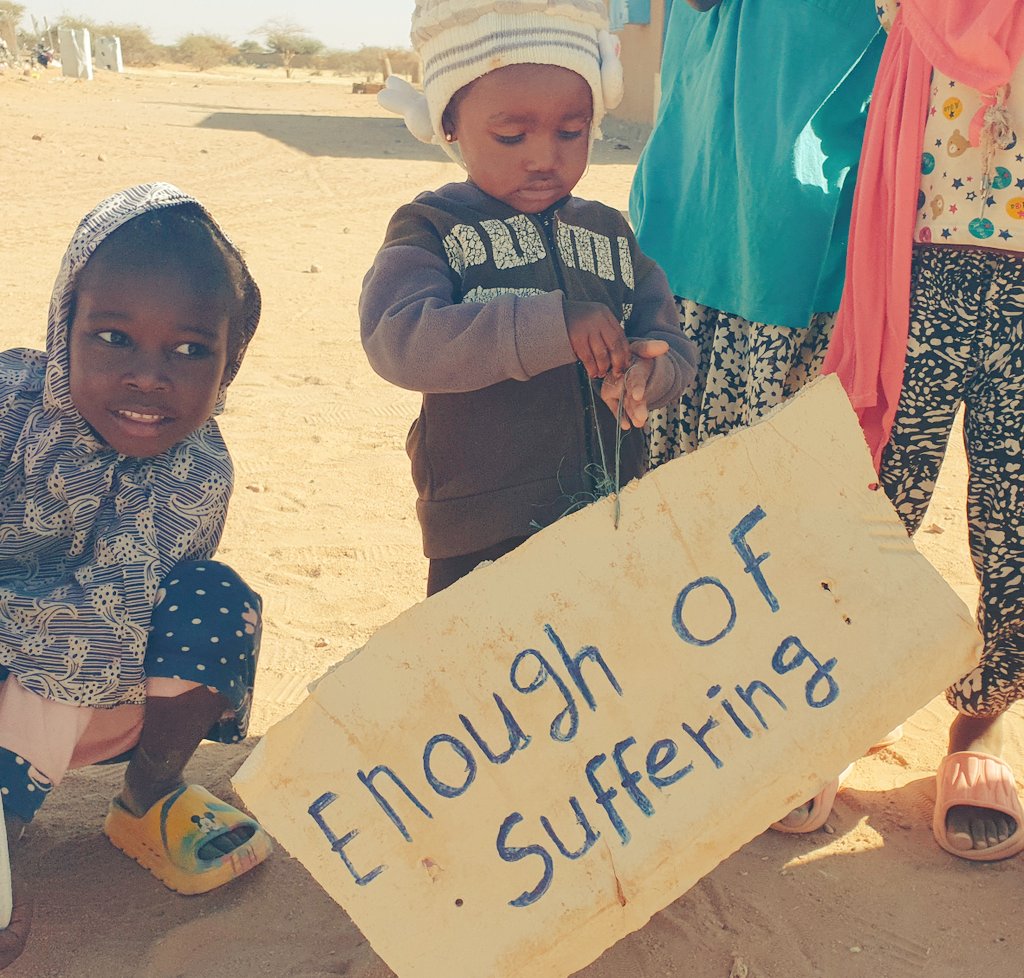 AbdulHalim71671's tweet photo. #EnoughOfSuffering...
#KeepEyesOnAgadez....
#KeepEyesOnRefugees....
(( 399 )) Days of peaceful protest
at Agadez humanitarian center in Niger .  Demanding a decent life . While UNHCR Remain silent...
Please help US...
#PleaseHelpUS....
@UN @UNGeneva @UNHumanRights @UNHCRCanada https://t.co/fO3YgAEJW6