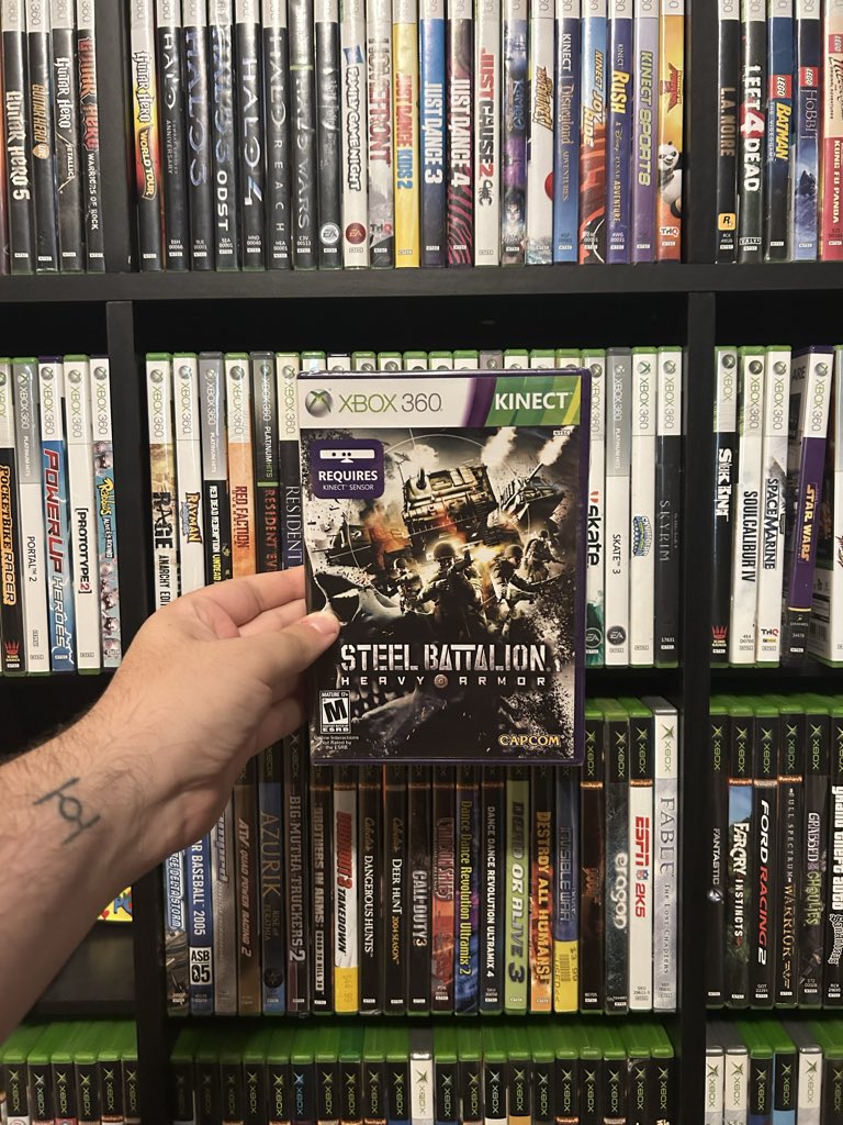 The_retro_pixl's tweet photo. Today’s game you probably never heard of.
Featuring: Steel Battalion Heavy Armor
#SteelBattalionHeavyArmor #Xbox360 #Xbox #videogames #retro #Kinect https://t.co/DZAupL75CF