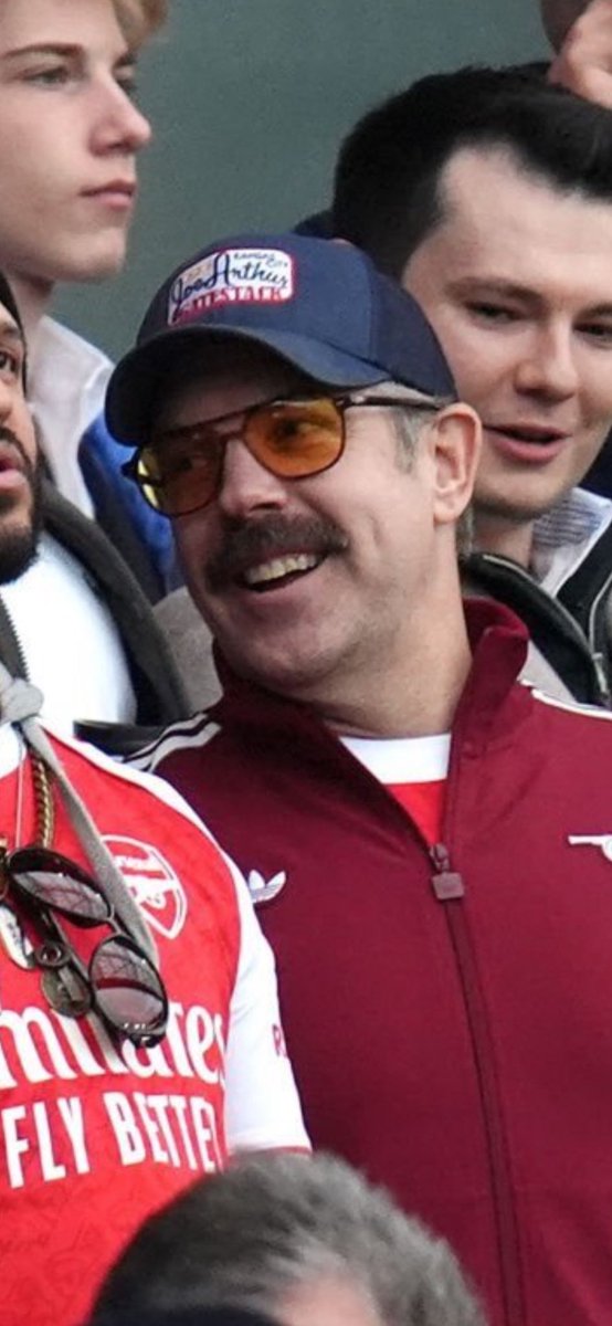That smile, the stache and the hot tinted glasses!
My day complete !
He has the most beautiful smile ❤️❤️❤️❤️🥰🥰
#jasonsudeikis