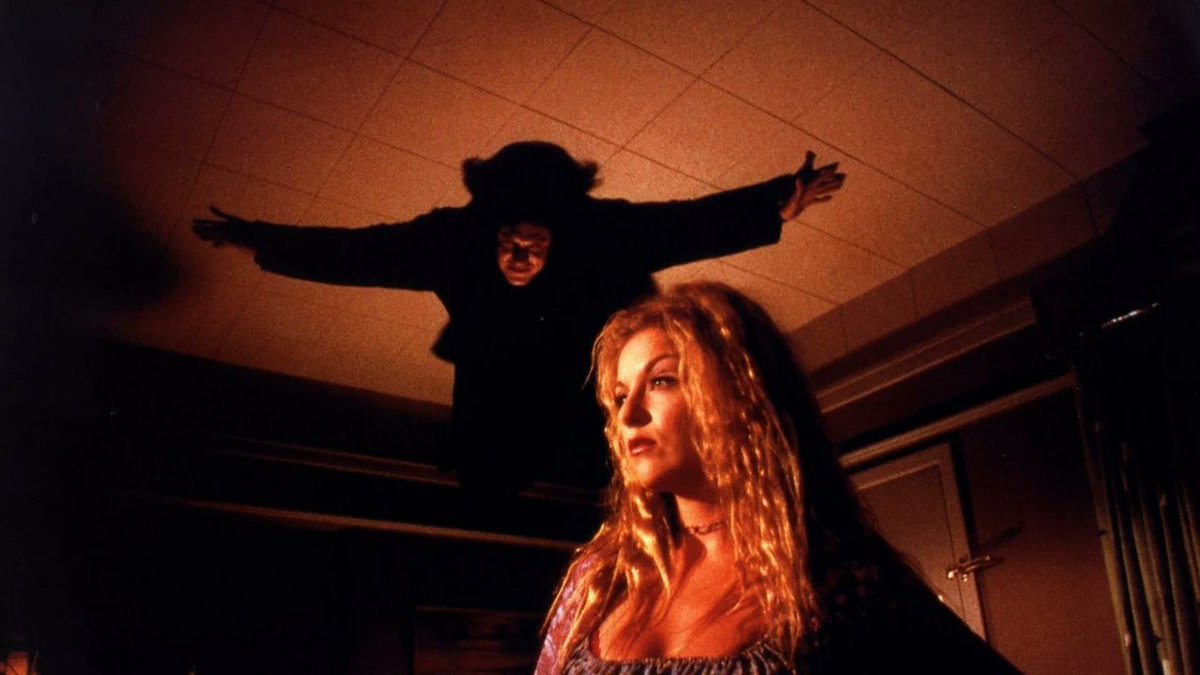 RanesHook's tweet photo. It's #HalloweenWeek! That means the #Horrorween marathon happens up until this Friday come Halloween itself! Stay tuned for some kickass scary #TrailerTweets of the most bonkers Horror movies all week long! https://t.co/8JXE0HWXKa