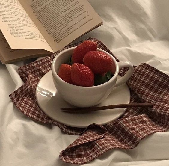 humanyazio's tweet image. 🍓  ──⊰  getting  out  of  a  binge  cycle  ;  a  manual   ₊
                 
                             an   edtwt   thread   
                     ♡  ノ  ↻   is  appreciated   ִֶָᐟ