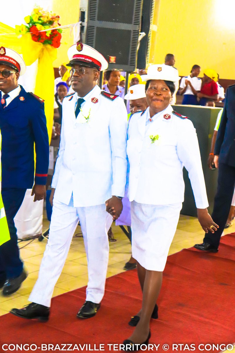 RTASCONGO's tweet image. 🔴 Réunion de sanctification du 26 oct. 2025 à Moungali !
Sous la direction des commissaires Keith &amp;amp; Yvonne Conrad.
Officiers et soldats venus de Brazzaville unis dans la foi. 🙏🔥
#ArméeDuSalut #CongoBrazzaville
