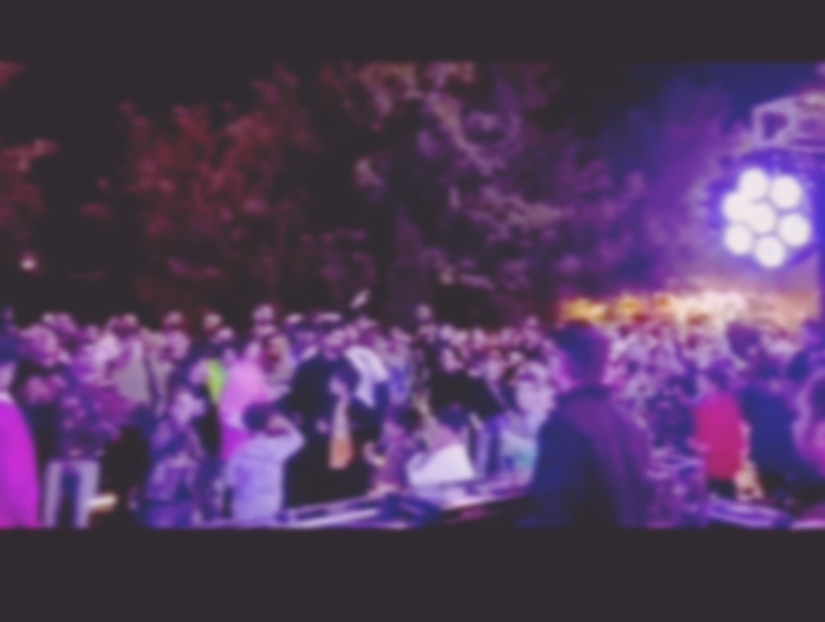 کار فرهنگی 😒بدون پشتوانه تمدنی نتیجه‌ای ندارد.
آیا با معماری، موسیقی عرفانی، کردار نیک و حجاب تمدن‌ساز نیاکانمان آشنايیم؟
پاسداشت زبان فارسی کجا مانده؟
سوالاتی که مسئولان باید پاسخ دهند.
#اراک #فود_استریت