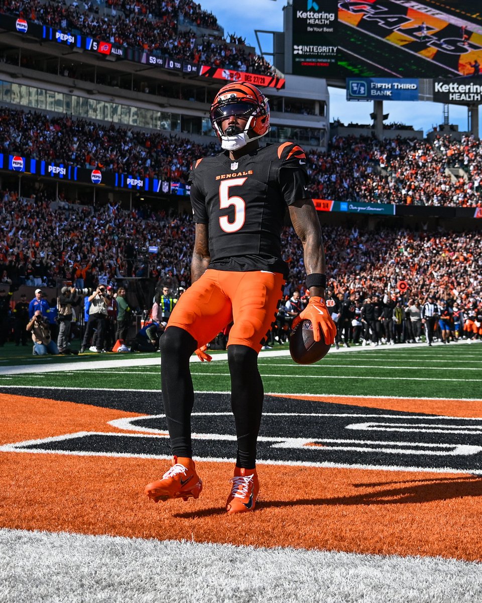 Bengals's tweet image. 8️⃣ straight home games with a TD for Tee.