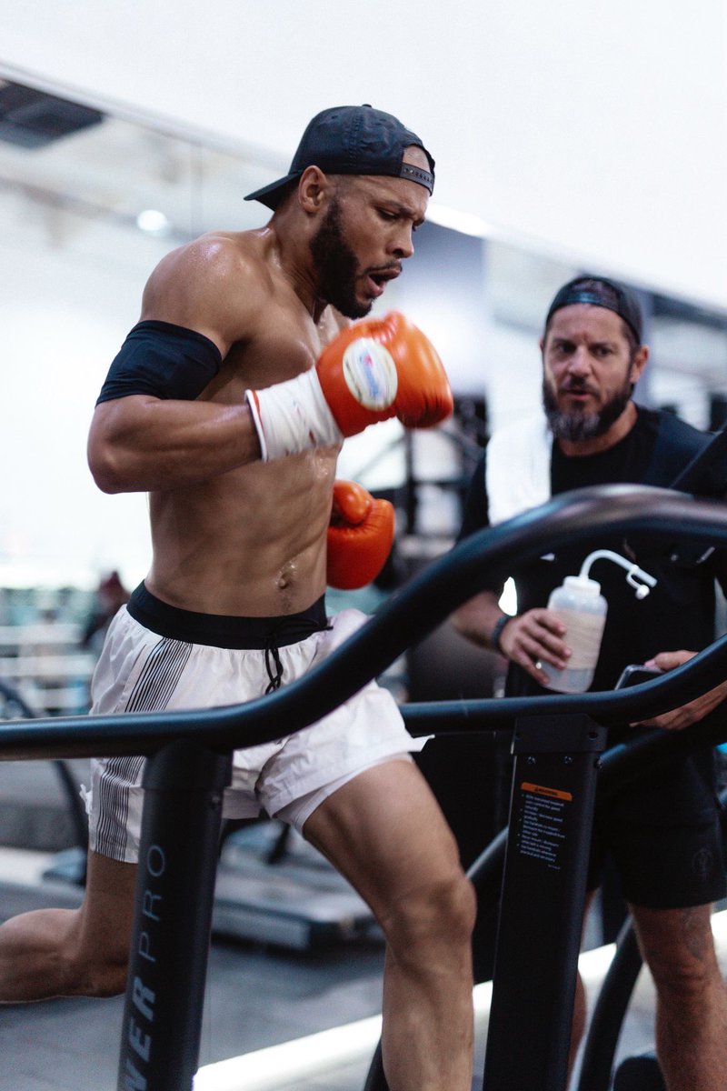 ChrisEubankJr's tweet image. 3 weeks #EubankBenn2