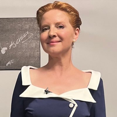 Söyleşi (Panel) Duyurusu  - 1 Kasım,  Sayaç 15.00

Toplumsal Esenlik Derneği, "Atatürk ve Türk Kimliği" konulu söyleşi düzenliyor.
Sunucu: Aysun Kılıçaslan Soku
Yöneten: Gülgûn Feyman
Konuşmacılar: Dr. Çiğdem Bayraktar Ör
                              Hande Karacasu 
Yer: Kıbrıs