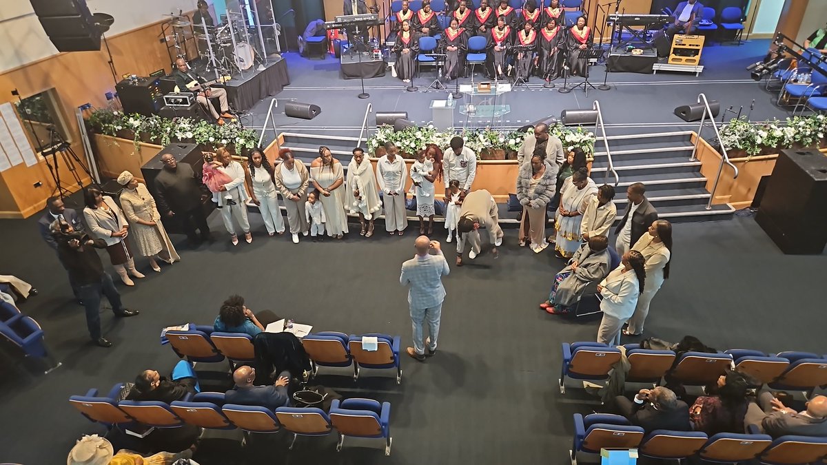 Hunter1_lj's tweet photo. .@AndrewHolnessJM @Babsy_grange @miaamormottley
@Bonn1eGreer @MelroseStewart1 @rubyturnersoul
@jenny_douglas1 @joan_myers @hairandscalpuk @DianeKemp1 @TVMarv Church was again a Blessing. We sang & prayed for the Caribbean. We had 2 babies dedicated. #FullJoy to the God✝️ https://t.co/sOZXdtG0xH