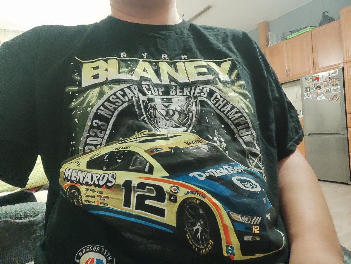 Niech żyje Polska i Ryan Blaney #NASCARwizja <a href="/STworz/">Szymon Tworz</a> <a href="/M_Budziak/">Michał Budziak</a> <a href="/MickTurski/">Michal Turski</a>