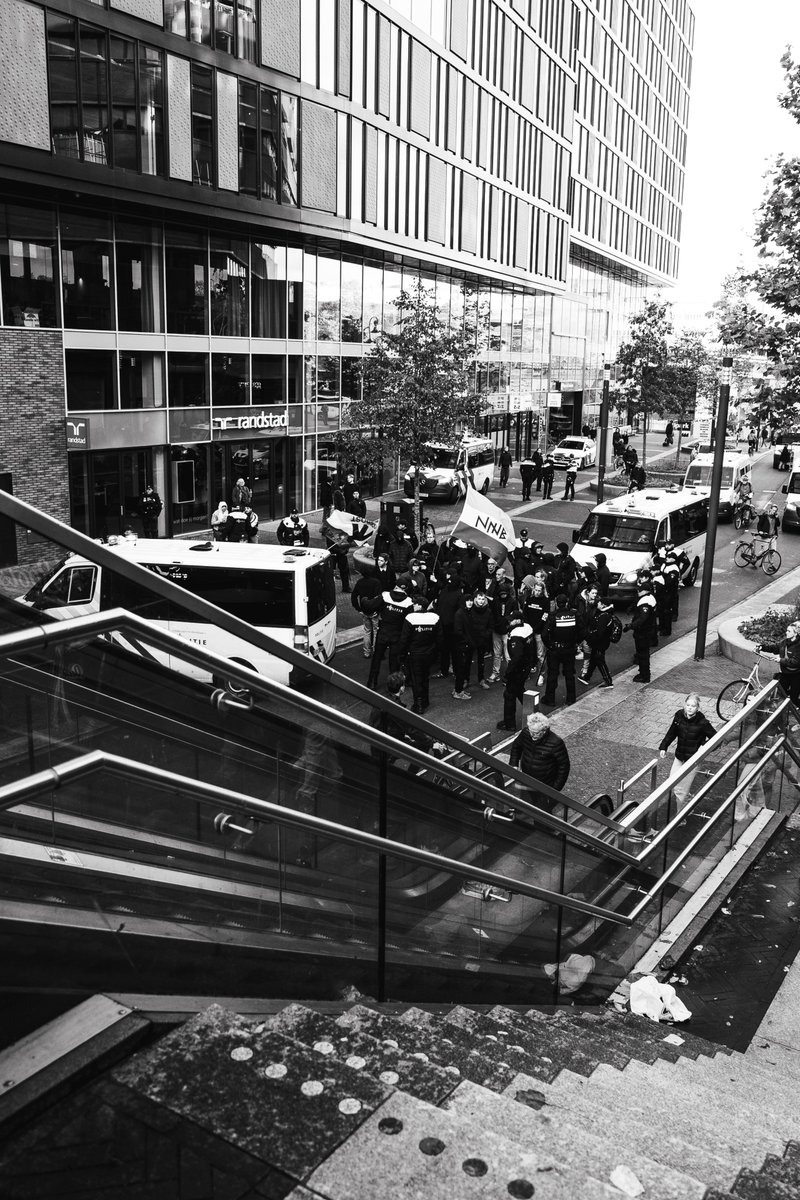 LiveLinecam's tweet image. Utrecht anti-immigratiedemonstratie. #utrecht #demonstratie #DefendNetherlands #politie