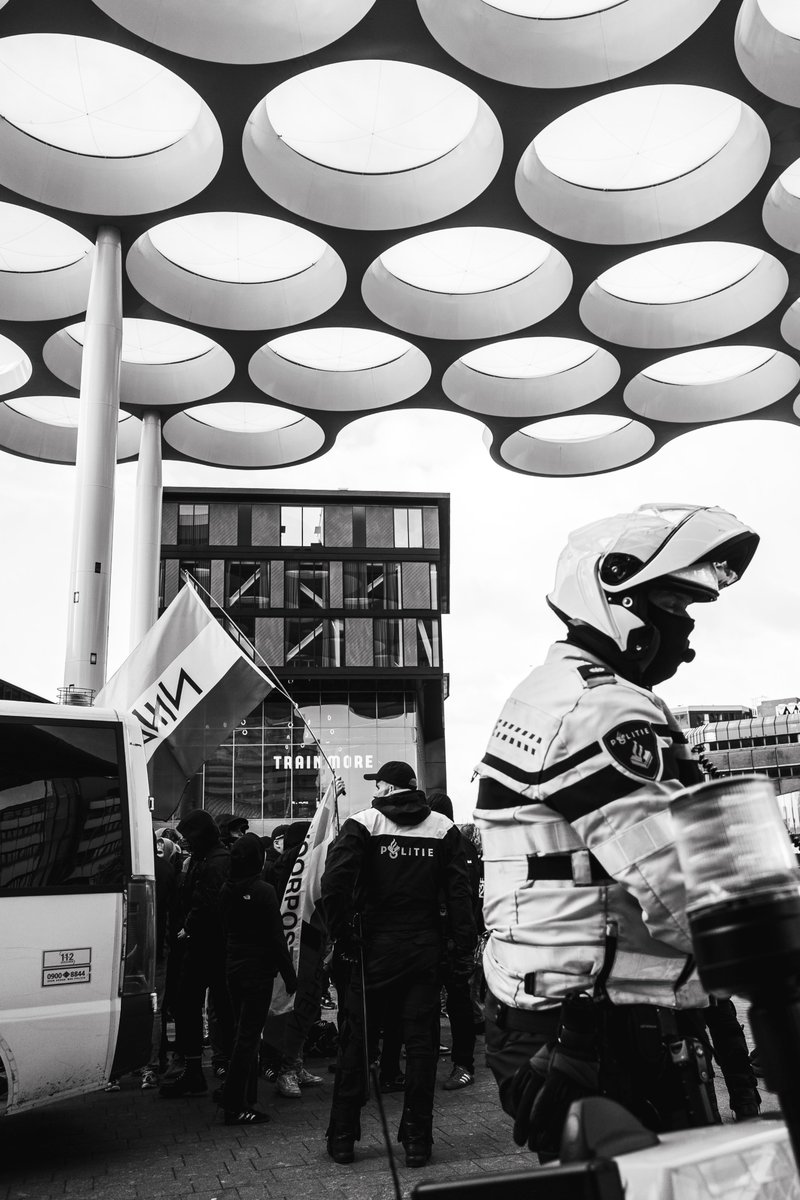 LiveLinecam's tweet image. Utrecht anti-immigratiedemonstratie. #utrecht #demonstratie #DefendNetherlands #politie