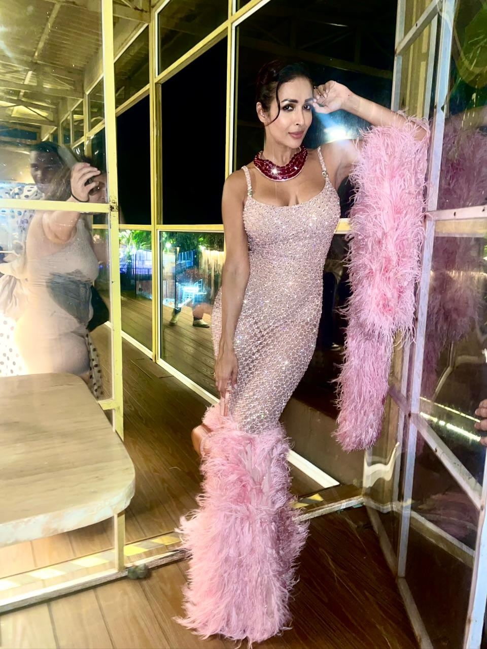 G4NOminW0AAYnn8?format=jpg&name=large