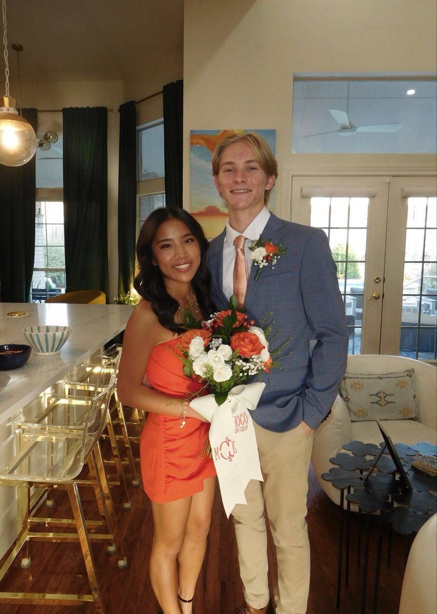 michaeldcrain's tweet image. Still thinking about HOCO @TrinityValley School! Proud dad seeing M&amp;amp;M all dressed up, having fun, &amp;amp; making memories with friends. Grateful for our #TVSTrojans family! 💜💛 #HOCO2025 #GirlDad #FortWorth
