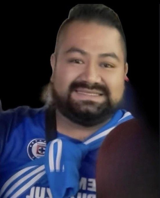 Ayer falleció Rodrigo Mondragón, aficionado que fue golpeado hasta la muerte presuntamente por elementos de seguridad de la UNAM. 

Vas al estadio tratando de pasar un buen rato y simplemente no regresas a casa.