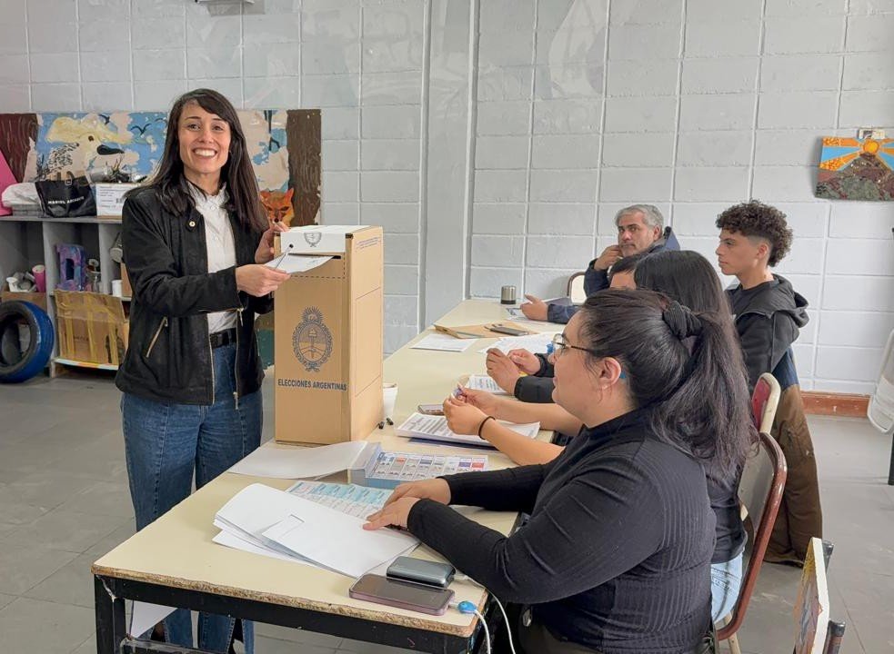 Hoy está en nuestras manos decidir qué Argentina queremos. ¡Andá a votar!