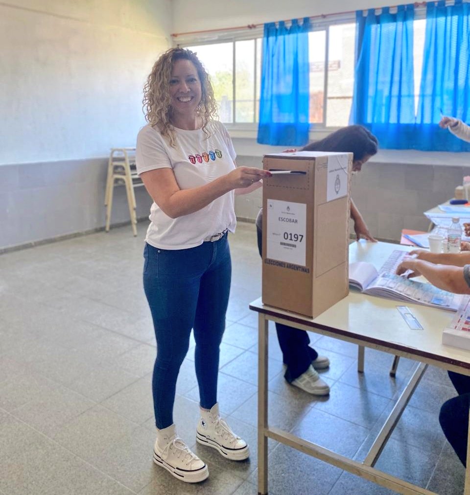 caito_cel's tweet photo. Porque cada voto cuenta 💪🇦🇷 
Con una sonrisa, esperanza y compromiso💙🤍💙 
Votar siempre es un acto de fe en el futuro que soñamos. 
 
#Elecciones2025 https://t.co/JuvfJb1W5z