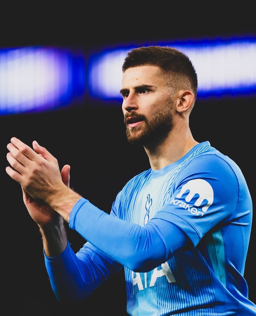 Clean sheet in Monaco on Wednesday, Clean sheet at Everton on Sunday. 

Tottenham’s Number 1 🧤