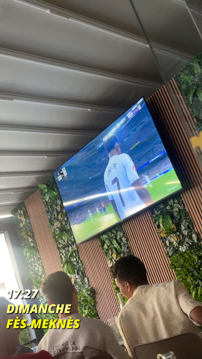 AssaouiSam27722's tweet image. Les clasico au bled c’est quelque chose #realbarca