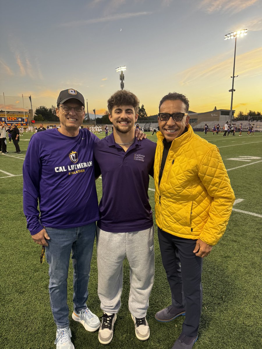 I appreciate the hospitality the last 2 weeks <a href="/CLUFootball/">Kingsmen Football</a>. Thank you for hosting me!
<a href="/CLUCoachLugo/">Anthony Lugo</a> <a href="/CLUCulpepper/">Bill Culpepper</a> <a href="/CheyneCaldwell/">Cheyne Caldwell</a> <a href="/CoachCaseyBlum/">Coach Blum</a> <a href="/CoachMeyer_/">Nick Meyer</a> <a href="/CoachTB69/">Coach Tanner Bradley</a> <a href="/9CoachWest9/">Coach Stanley “West” Burrage</a> <a href="/MrBurton09/">Jason Burton</a> <a href="/OwyheeFB/">Owyhee Football</a> <a href="/CoachDMcCann/">Coach Dylan McCann</a>