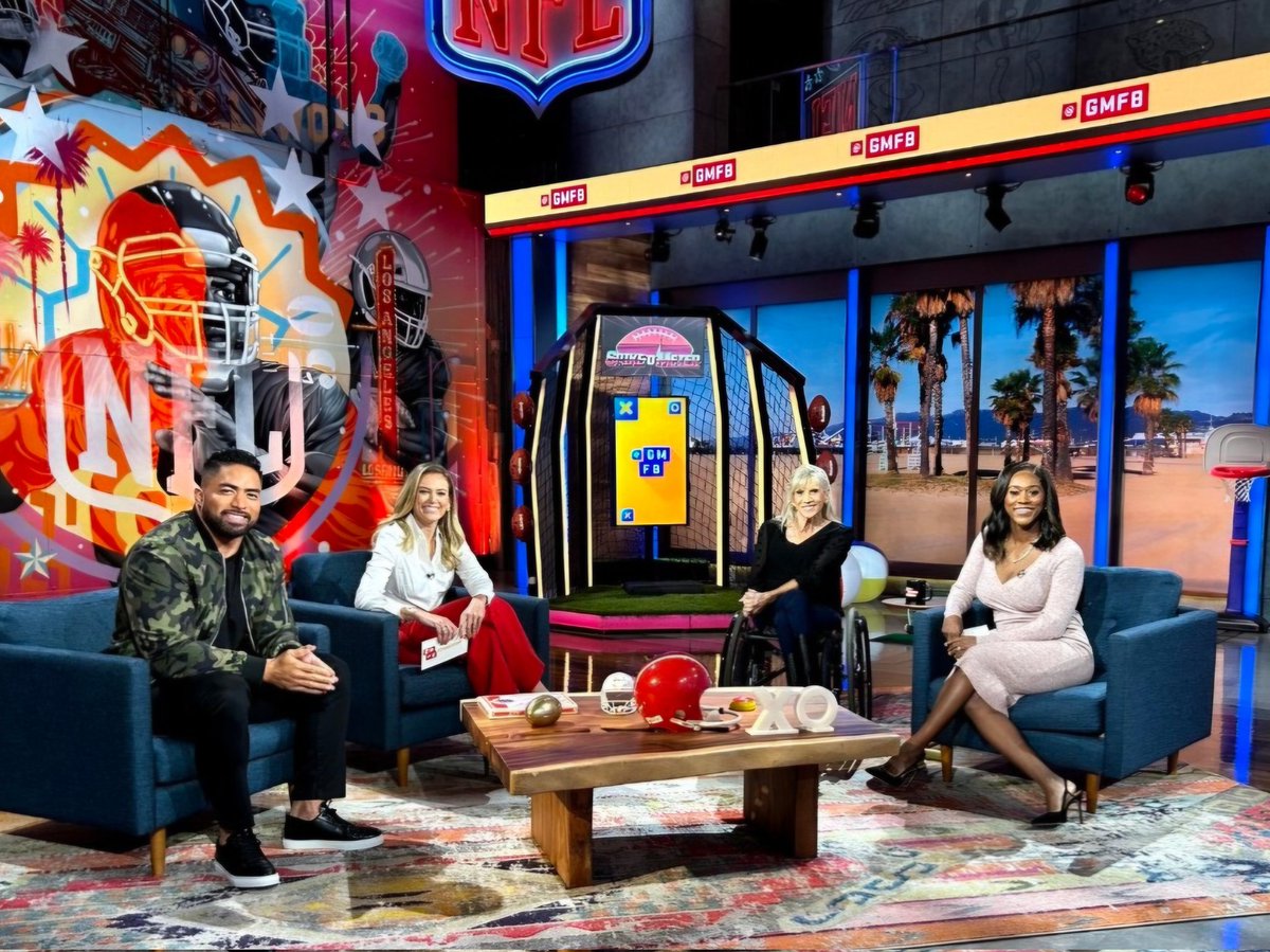 MariaSports's tweet image. A huge Thank You to Dave Singer @nflnetwork for having me on as a guest @gmfb. It was amazing talking football with Jamie, Sherree &amp;amp; Manti and working with the great Jennifer Kosky. #playingthefieldtv #GMFB