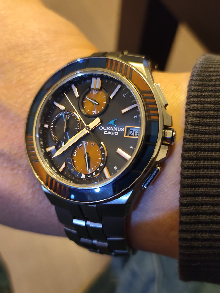 Quel plaisir quand ta montre se règle toute seule à l'heure d'hiver

Casio oceanus JDM edo kiriko
#heurehiver #JDM #casio #casiooceanus #casiowatch #watchoftheday