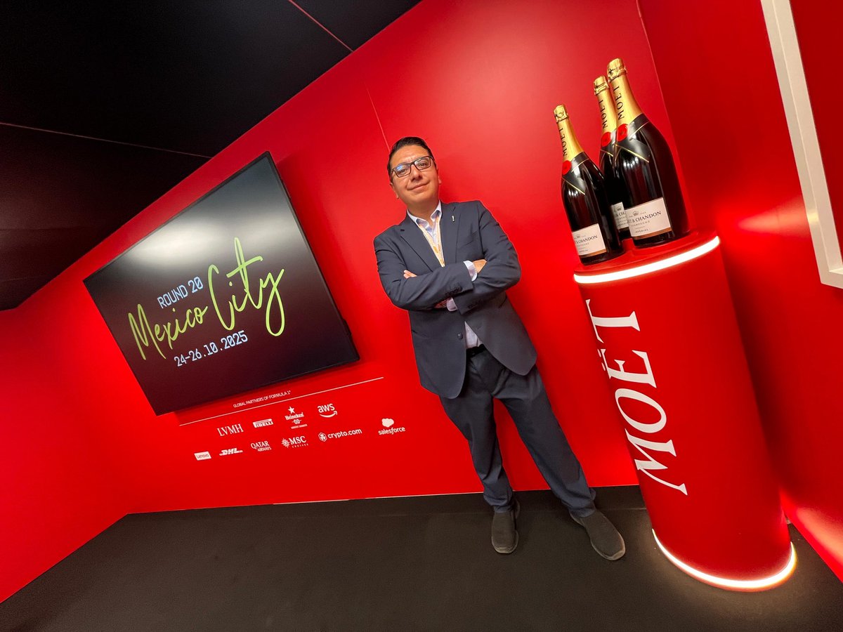 Amigos de #NASCARxFSMX, en esta ocasión me toca cumplir con mis funciones como director de podium del #MexicoGP

Disfruten mucho de Martinsville con mi partner <a href="/elpatogalindo/">🏁 El Pato Galindo 👊🏻🇲🇽</a> y nuestro querido <a href="/XaviRazo/">Xavi Razo</a>.

Ya pronto tendremos finalistas!

Nos vemos la próxima semana desde Phoenix!