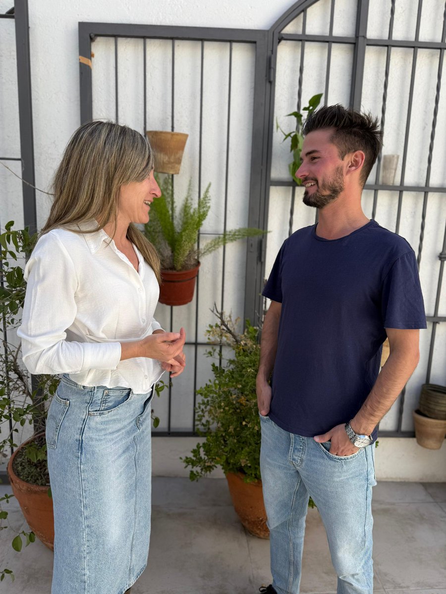 Un profundo agradecimiento a cada fiscal por su increíble trabajo en las escuelas.
Hoy comienza un nuevo capítulo en Mendoza liderado por la fuerza de la juventud.

<a href="/GabrielSottile/">Gabriel Sottile</a> <a href="/MarielMaestri/">Mariel Maestri</a> <a href="/FLDMendoza_/">Frente Libertario Demócrata</a> <a href="/pdemocrata/">Partido Demócrata Mendoza</a> <a href="/MendozaLib/">Partido Libertario Mendoza</a>