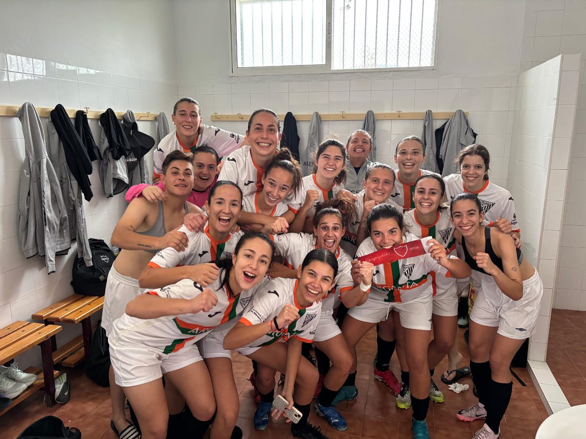 𝐋𝐚 𝐟𝐞𝐥𝐢𝐜𝐢𝐝𝐚𝐝 𝐝𝐞𝐥 +𝟑

UD ONDARENSE 1️⃣ - 5️⃣ Alqueries CF

⚽: Pilar x2, Eva, Lledó, Sandra 🎯

¡Seguimos equipo! ⚒️🍍 ¡Vamos Niño! 💙💛

#alqueriescf #somdelniño #unamaneradevivir #todaunavida