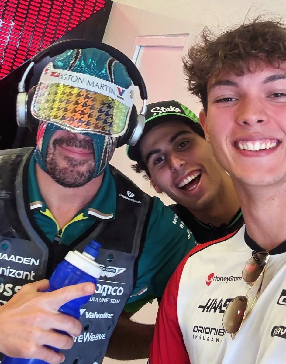 JohnF1_14's tweet image. 🐐