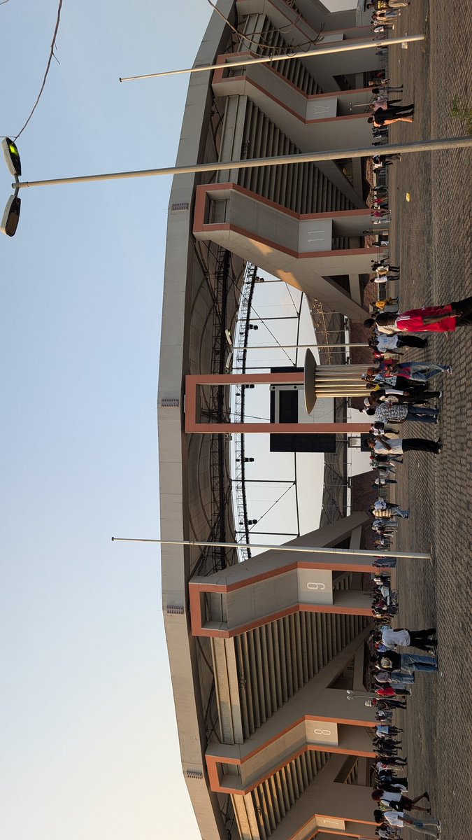 promptFideh's tweet image. I was at the stadium yesterday. 

Raw pixel photography with zero edits.

#teampixel #GooglePixel