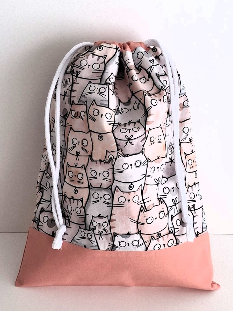daisychcraftsuk's tweet image. daisychaincraftsukgb.etsy.com/listing/436681…
Cat Lovers Drawstring Project Bag
Travel storage sack - phone charges, etc 
Craft storage bag 
#storage #drawstring #shopindie #etsygifts #handmade #bag #catlover