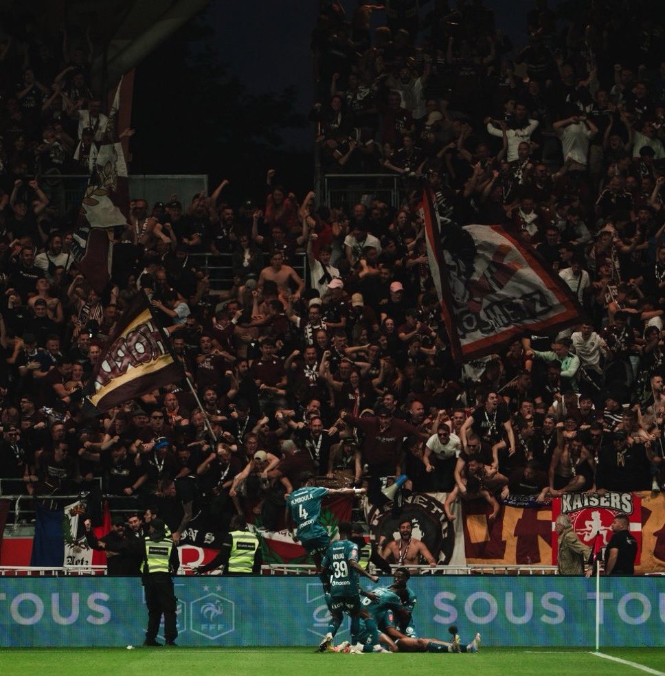 C’est loin. C’est si loin. C’est trop loin.