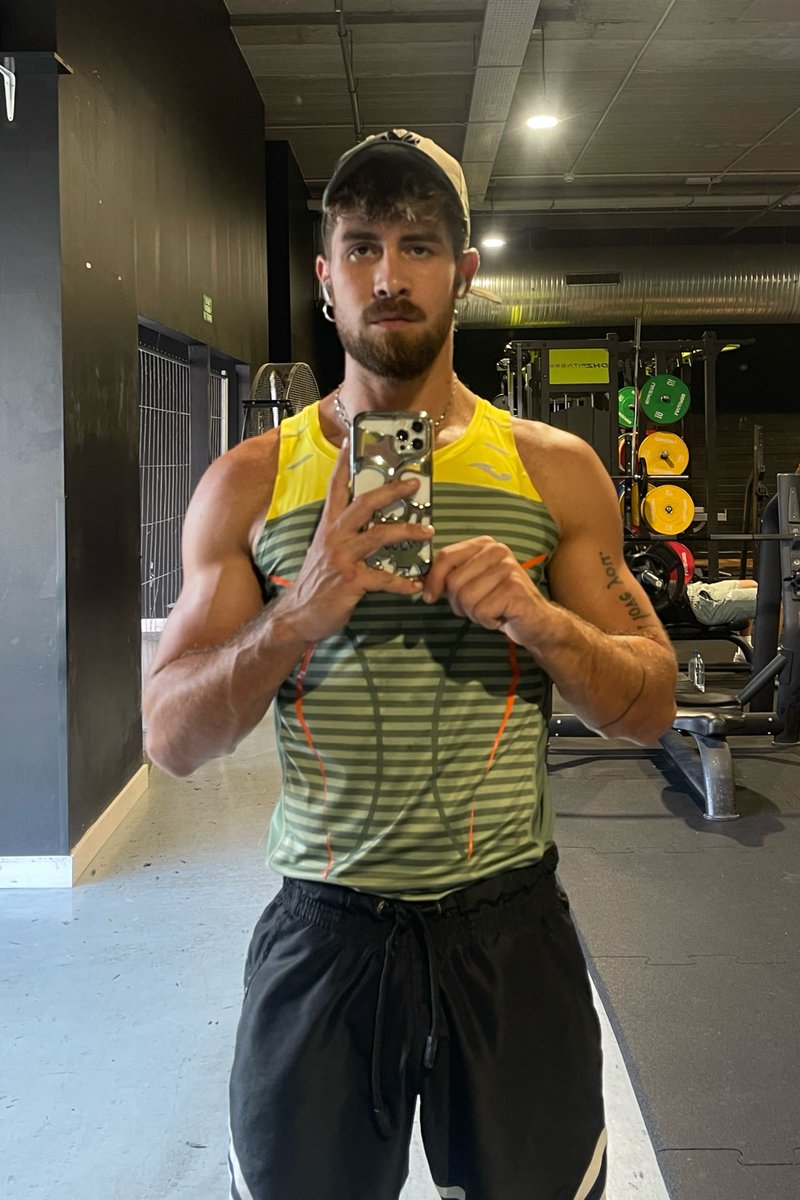 🐺 BURCIO 🐺 (@burxcx) on Twitter photo 