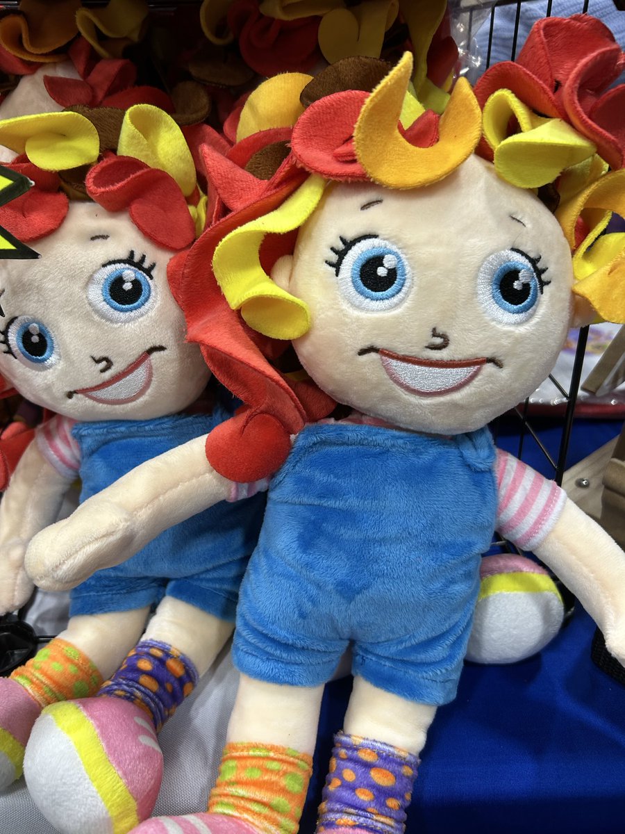 ‘BIZZIE TIZZIE’S SOGGY DOG’ BOOK LAUNCH!
On Friday at Christmas at the Glacier, we had a fantastic Book Launch of the new children’s book ‘Bizzie Tizzie's Soggy Dog.’ I joined the author/publisher Yvonne Bryant, illustrator Jessica Meaney, and my granddaughter Emilia Meaney!