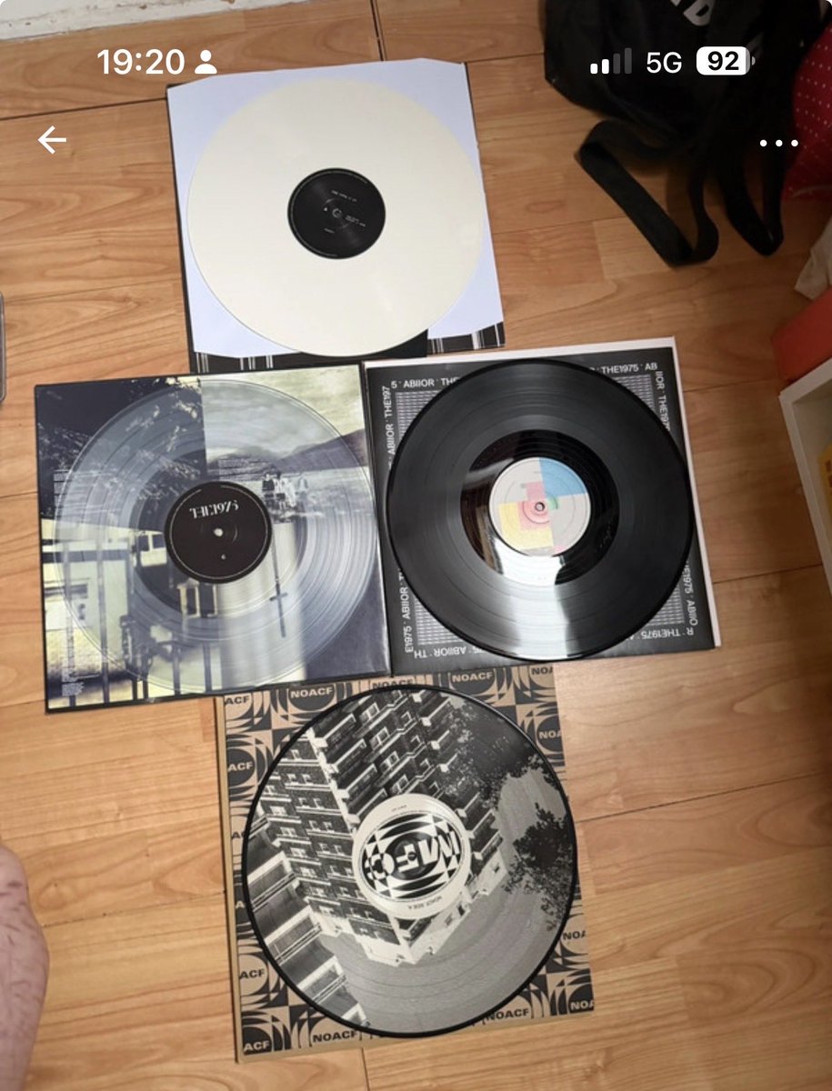 Meg 🧷⚢︎ tweet media